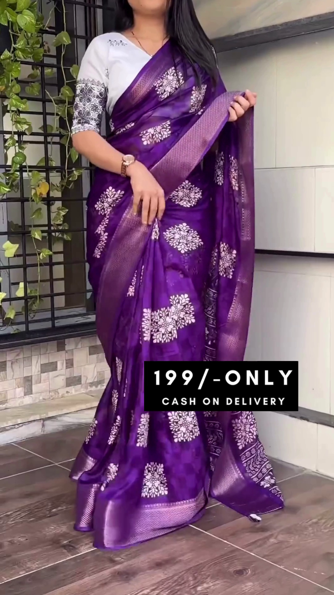 Printed Chiffon Saree (Multicolor) - Image 2